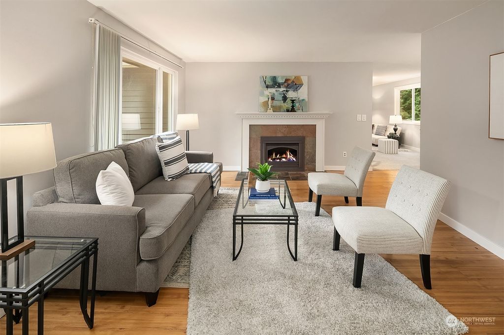 Photo of 14486 119th Place NE, Kirkland, WA 98034 (MLS # 2049846)