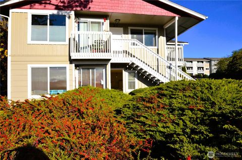 Photo of 1930 Lawrence Street W #31, Port Townsend, WA 98368 (MLS # 2434795)
