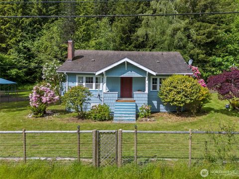 Photo of 411 US Highway 101, Hoquiam, WA 98550 (MLS # 2381668)