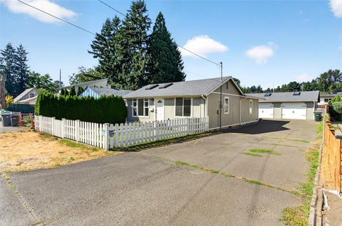 Photo of 435 Harrison Street, Sumner, WA 98390 (MLS # 2597015)