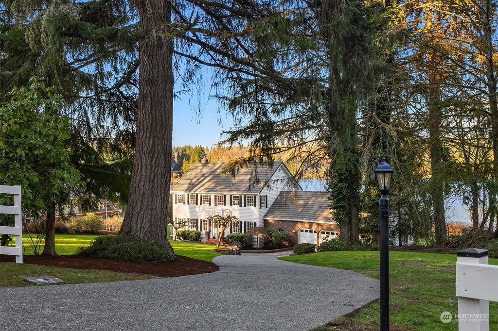 Photo of 10706 W Lake Joy Drive NE, Carnation, WA 98014 (MLS # 2220444)