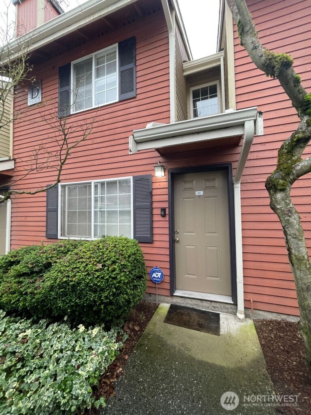 Photo of 412 Center Road #D5, Everett, WA 98204 (MLS # 2481971)