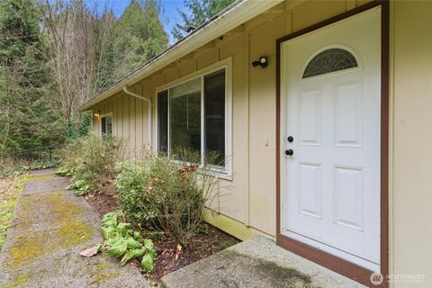 Photo of 9010 Wyvern Drive SE, Port Orchard, WA 98367 (MLS # 2487753)