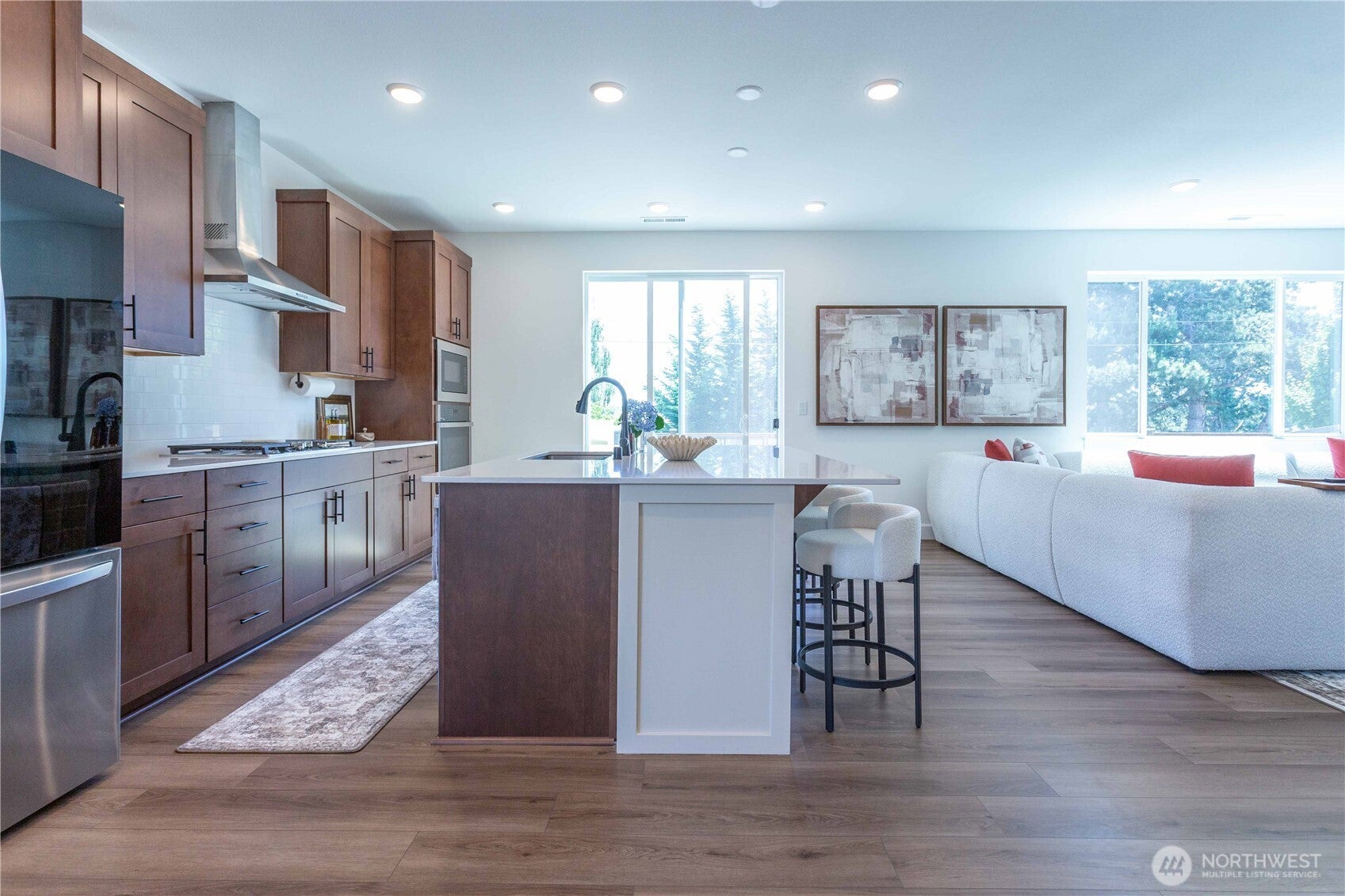 2407 Barn Door Ct