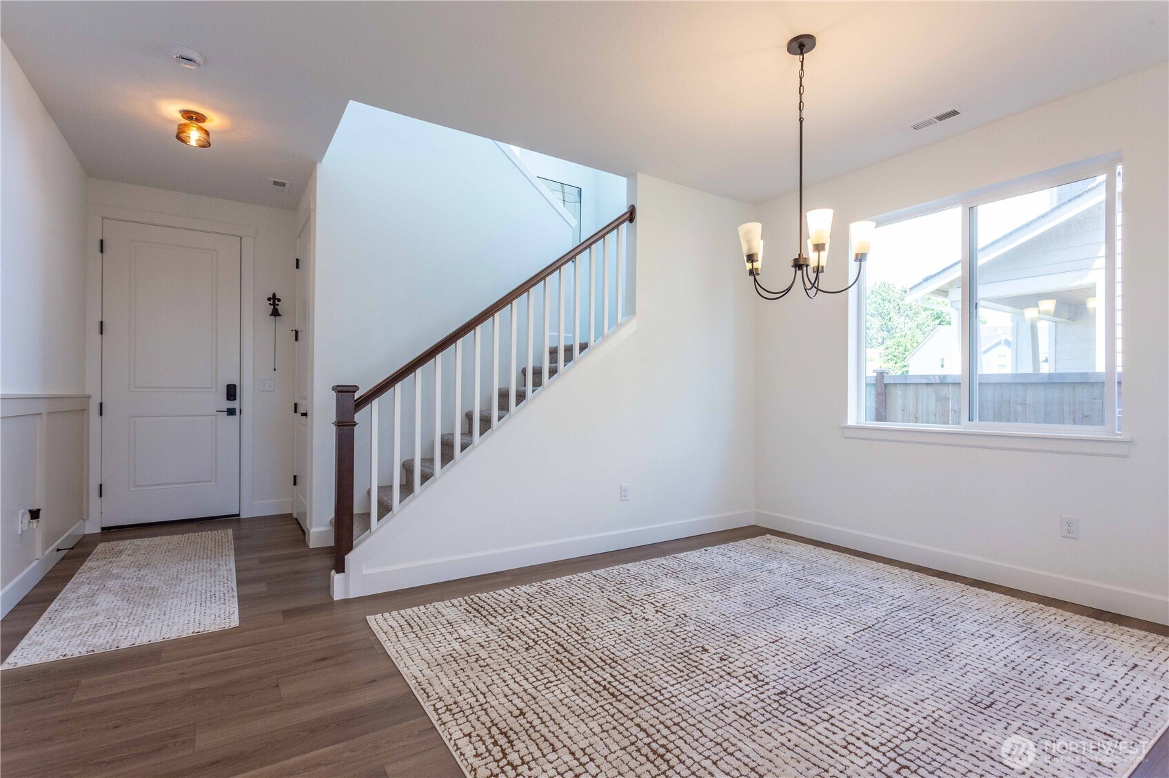 2407 Barn Door Ct
