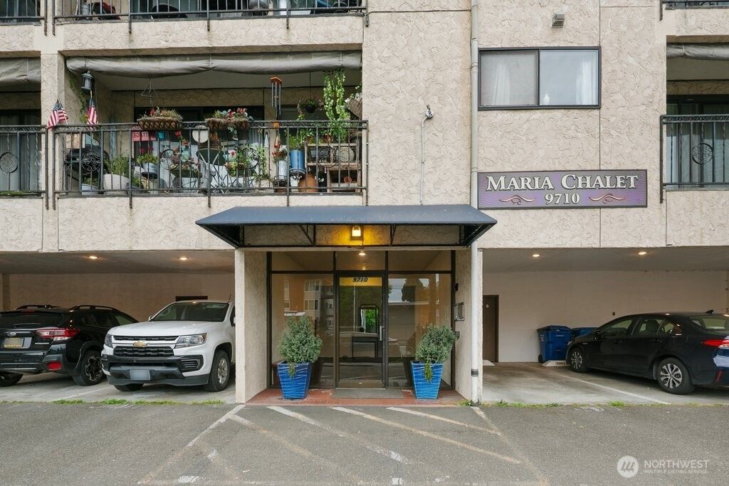 Photo of 9710 Greenwood Avenue N #303, Seattle, WA 98103 (MLS # 2515682)