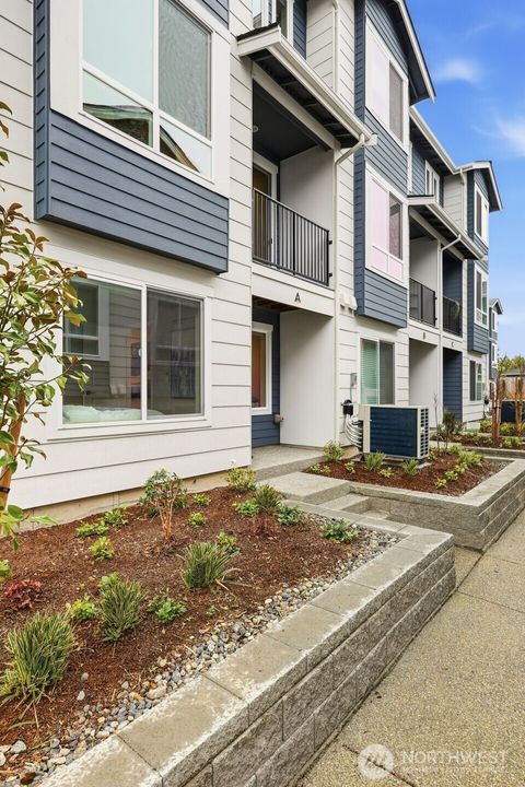 Photo of 3702 W Mukilteo Boulevard #A, Everett, WA 98203 (MLS # 2468532)