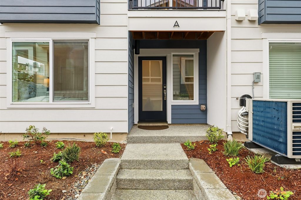 Photo of 3702 W Mukilteo Boulevard #A, Everett, WA 98203 (MLS # 2468532)