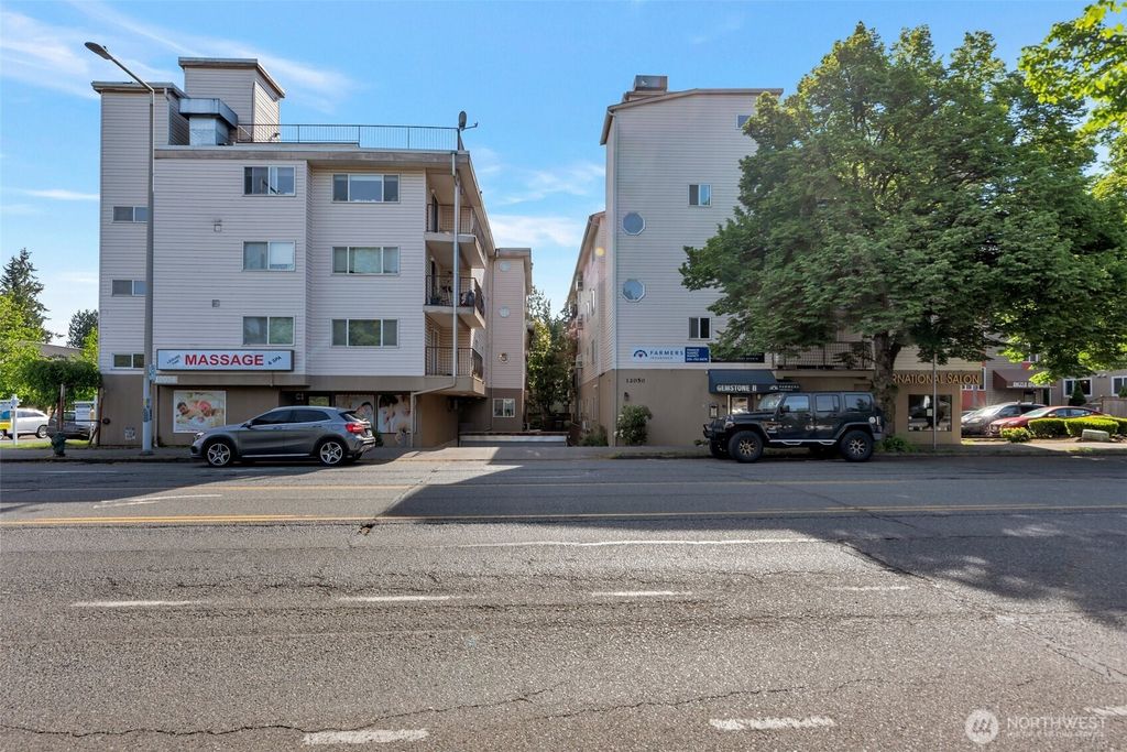Photo of 12050 15th Avenue NE #404, Seattle, WA 98125 (MLS # 2370652)