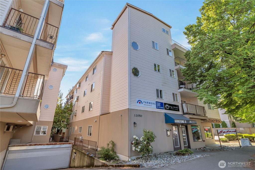 Photo of 12050 15th Avenue NE #404, Seattle, WA 98125 (MLS # 2370652)