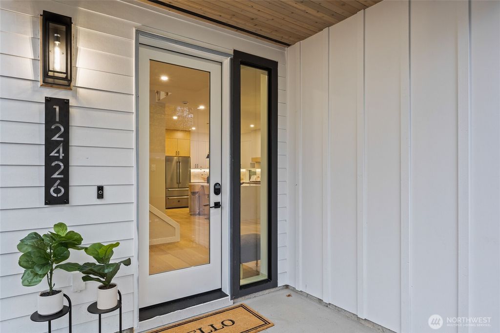 Photo of 12426 NE 90th Street, Kirkland, WA 98033 (MLS # 2432194)