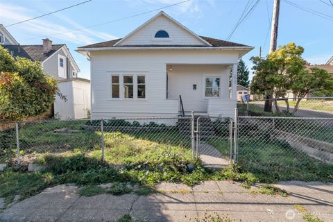 Photo of 1812 22nd Street, Everett, WA 98201 (MLS # 2435838)