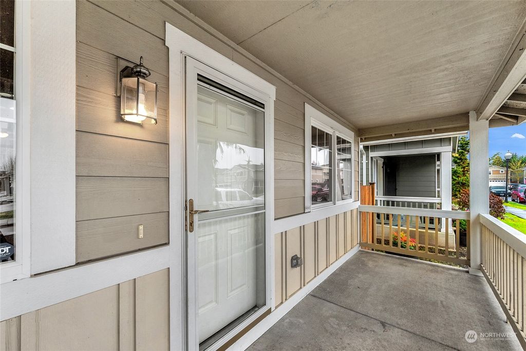 Photo of 4736 145th Place NE, Marysville, WA 98271 (MLS # 2040671)