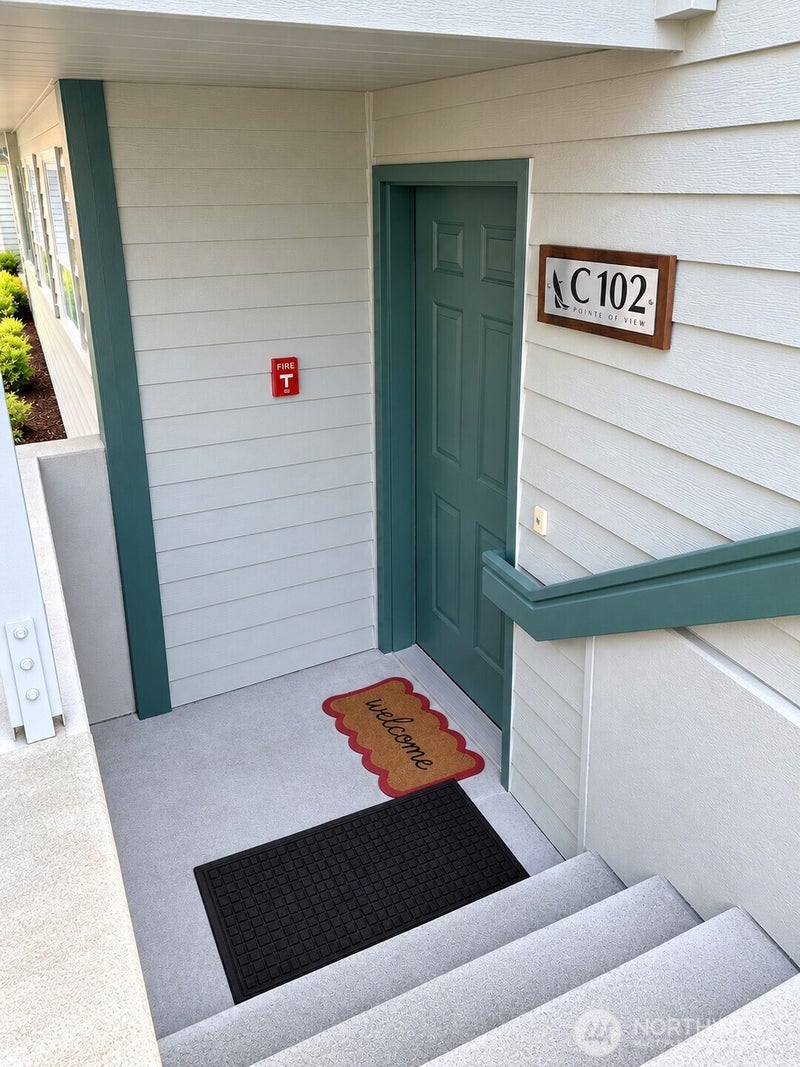 485 SW Bayshore Drive C102