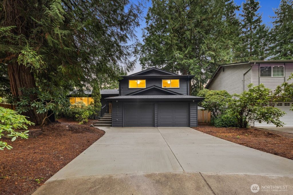 Photo of 14404 107th Place NE, Kirkland, WA 98034 (MLS # 2468784)