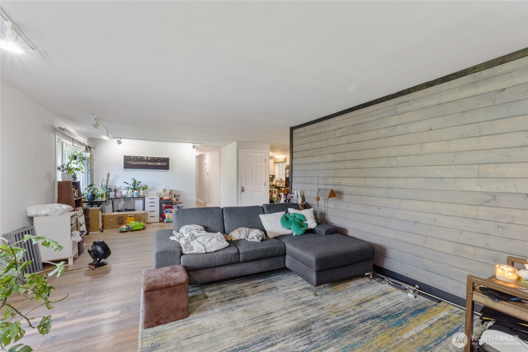 2305 S 116th Place