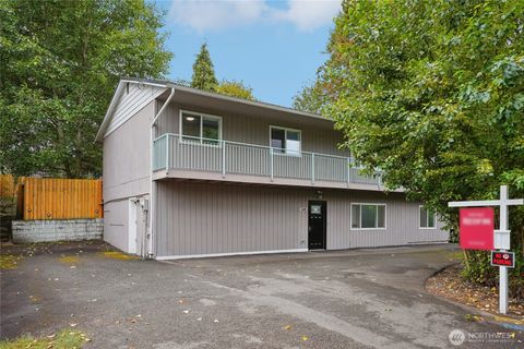 2305 S 116th Place Burien WA 98168