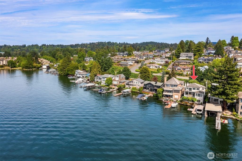 Photo of 3711 Lake Washington Boulevard N, Renton, WA 98056 (MLS # 2516177)