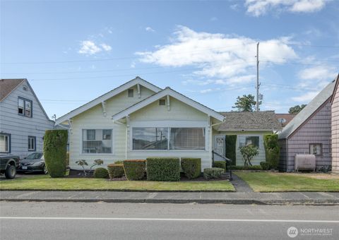 Photo of 1106 W Wishkah Street, Aberdeen, WA 98520 (MLS # 2420638)