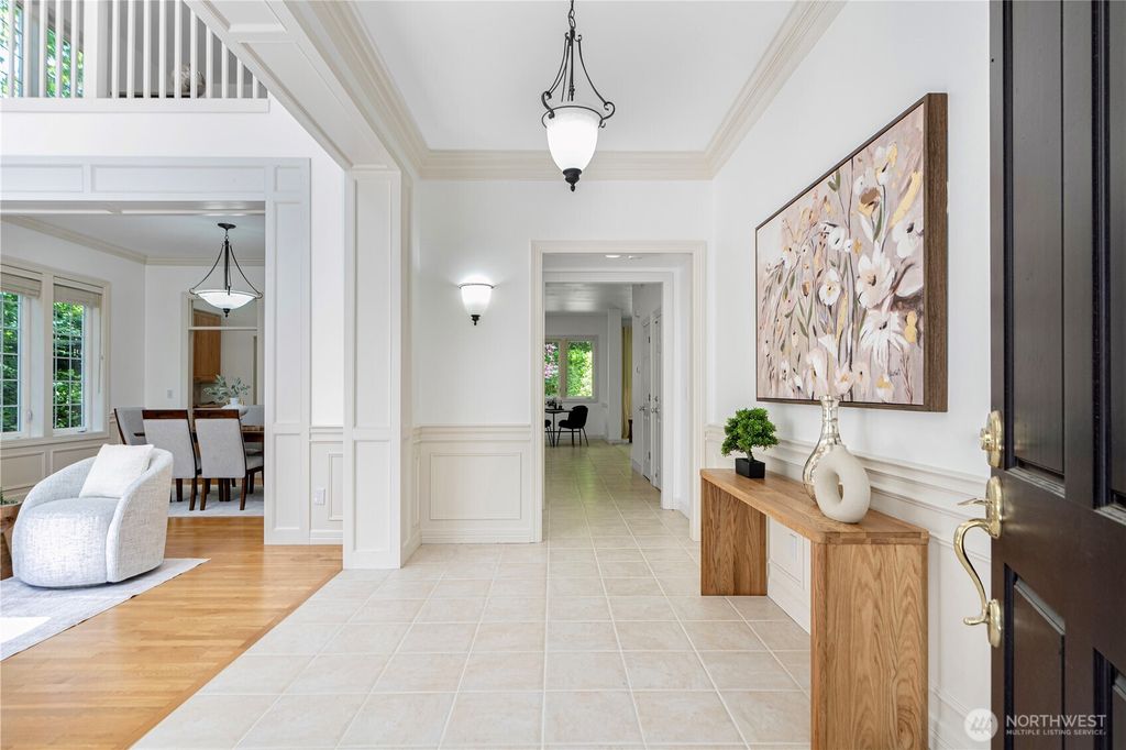 Photo of 4812 162nd Place SE, Bellevue, WA 98006 (MLS # 2390082)