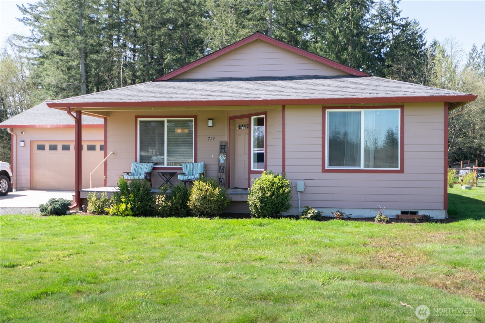 719 N Military Road