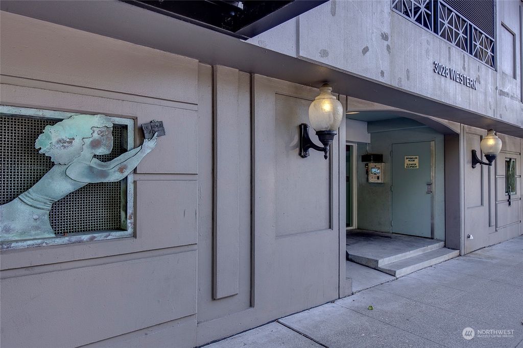 Photo of 3028 Western Avenue #408, Seattle, WA 98121 (MLS # 2131544)