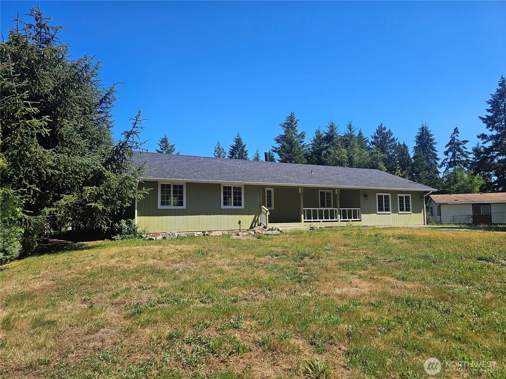 Photo of 727 Tipsoo Loop S, Rainier, WA 98576 (MLS # 2514062)