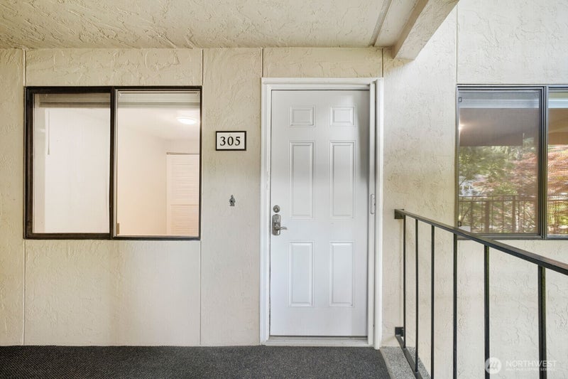 3100 W Commodore Way 305