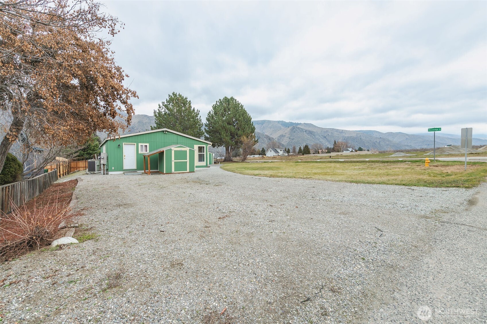 14901 Golden Delicious Street