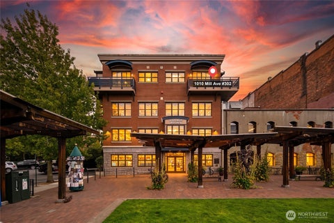 Photo of 1010 Mill Avenue #302, Bellingham, WA 98225 (MLS # 2573455)
