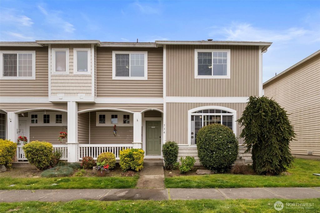 Photo of 734 Glenmore Loop, Port Orchard, WA 98366 (MLS # 2515959)