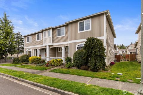 Photo of 734 Glenmore Loop, Port Orchard, WA 98366 (MLS # 2515959)
