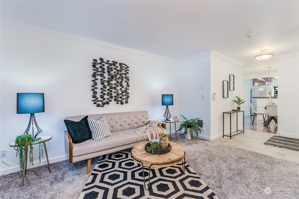 Photo of 28307 18th Avenue S #B204, Federal Way, WA 98003 (MLS # 2142474)