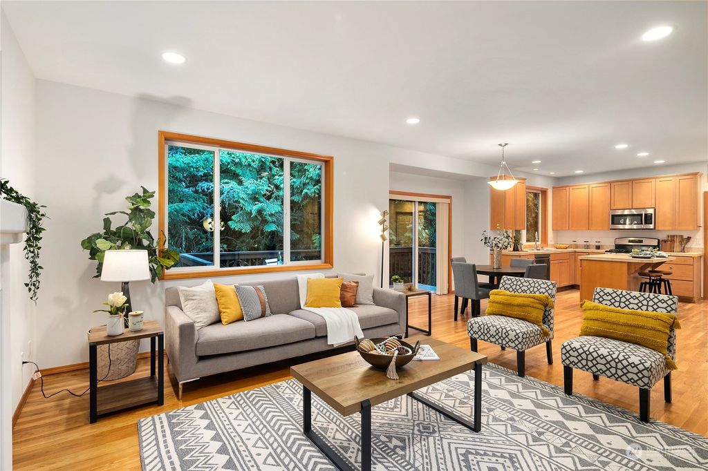 Photo of 20120 137th Avenue NE, Woodinville, WA 98072 (MLS # 2001945)