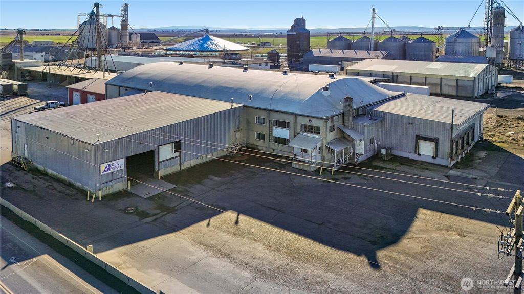 Photo of 1501 W Lee Road, Othello, WA 99344 (MLS # 2485150)