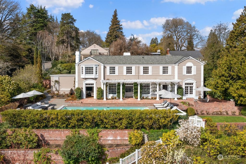 Photo of 1107 39th Avenue E, Seattle, WA 98112 (MLS # 2140388)