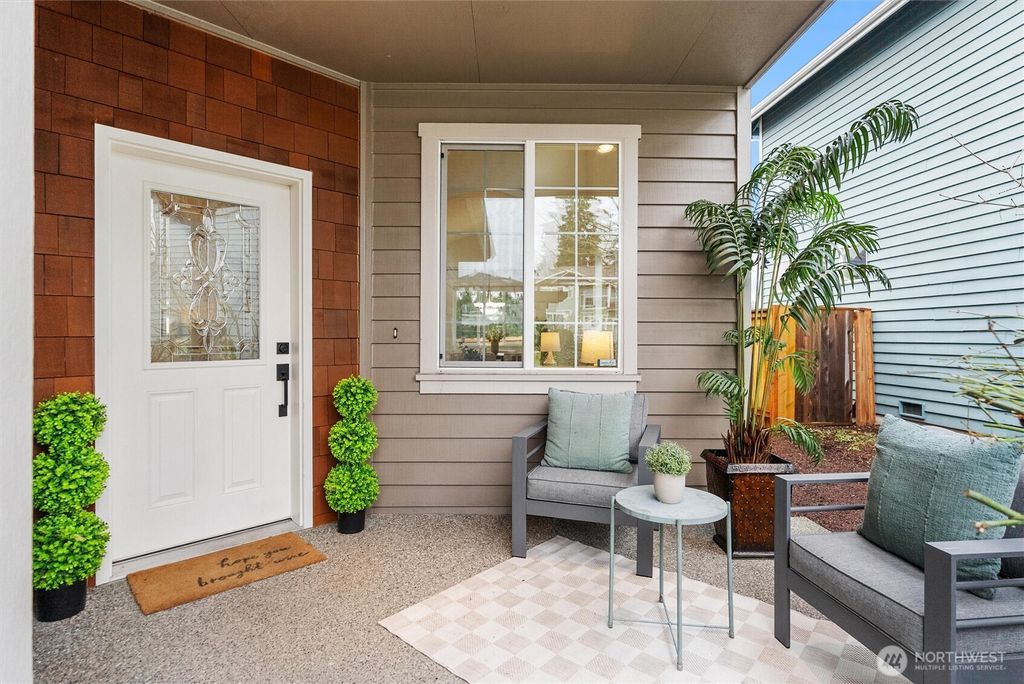 Photo of 18722 3rd Avenue W, Bothell, WA 98012 (MLS # 2465080)