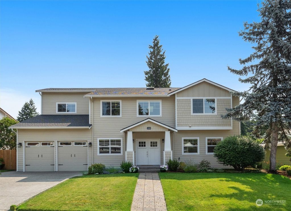 Photo of 15020 117th Place NE, Kirkland, WA 98034 (MLS # 2134910)
