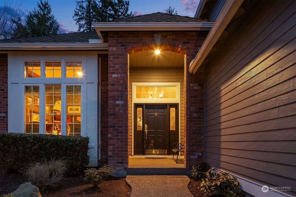 Photo of 6019 Clubhouse Lane Ln, Mukilteo, WA 98275 (MLS # 2208993)