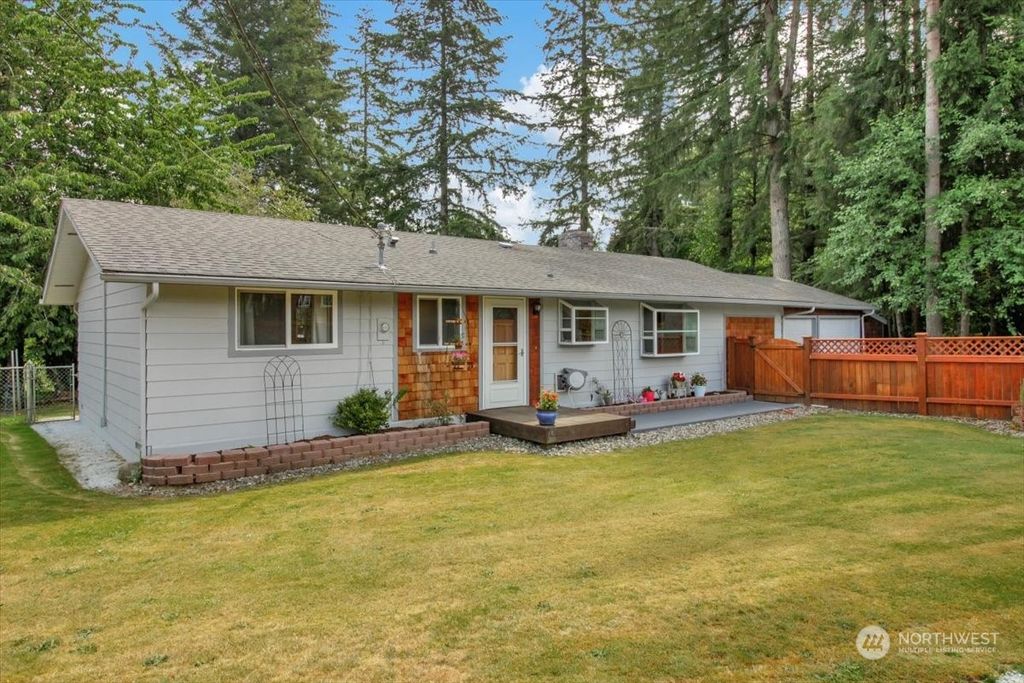 Photo of 28121 35th Avenue NE, Arlington, WA 98223 (MLS # 2267380)