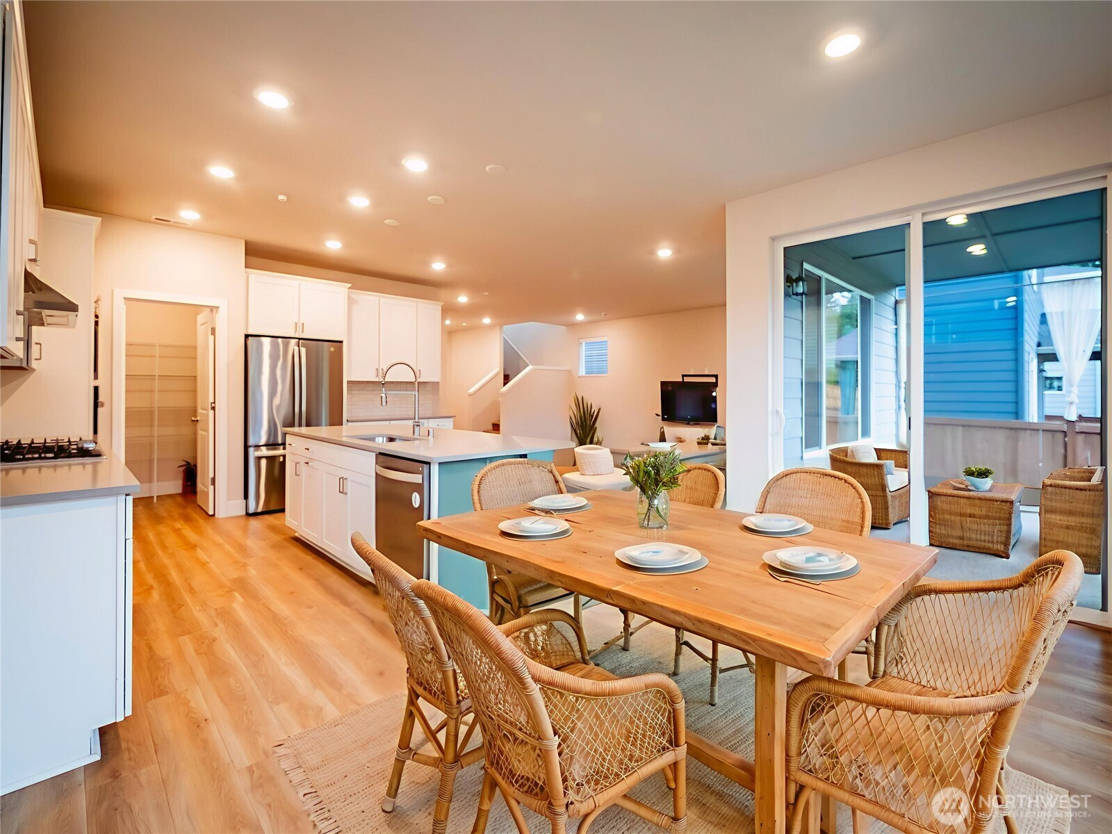 5393 CENTURY Place NE