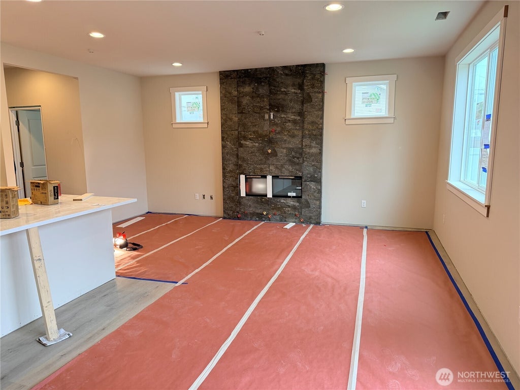 Photo of 317 108th Street SW #A, Everett, WA 98204 (MLS # 2592106)