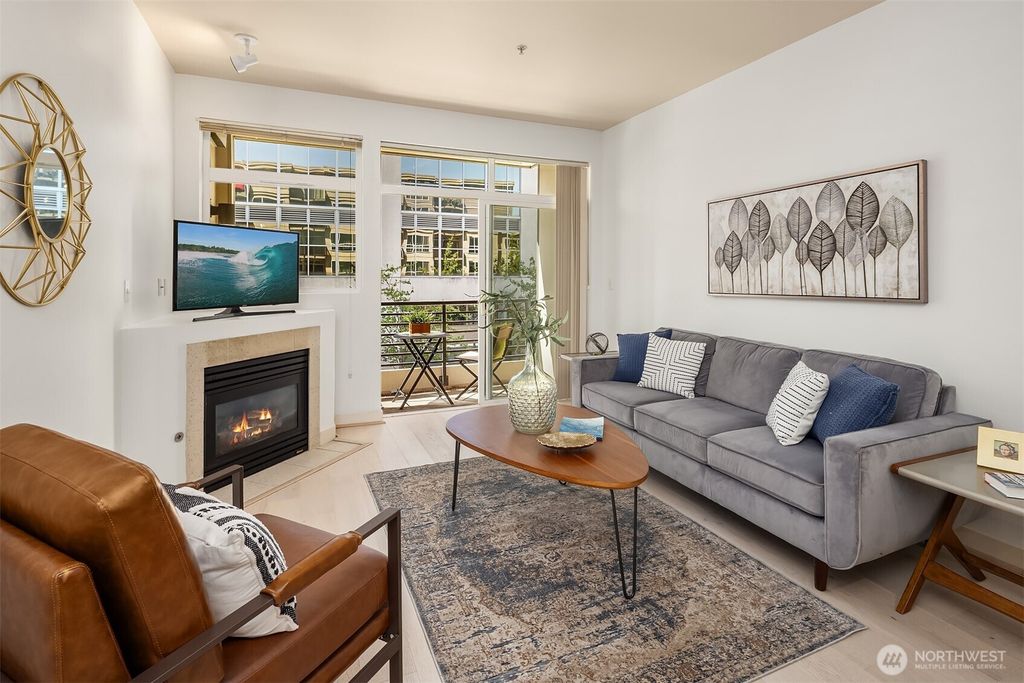 Photo of 300 110th Avenue NE #303, Bellevue, WA 98004 (MLS # 2391661)