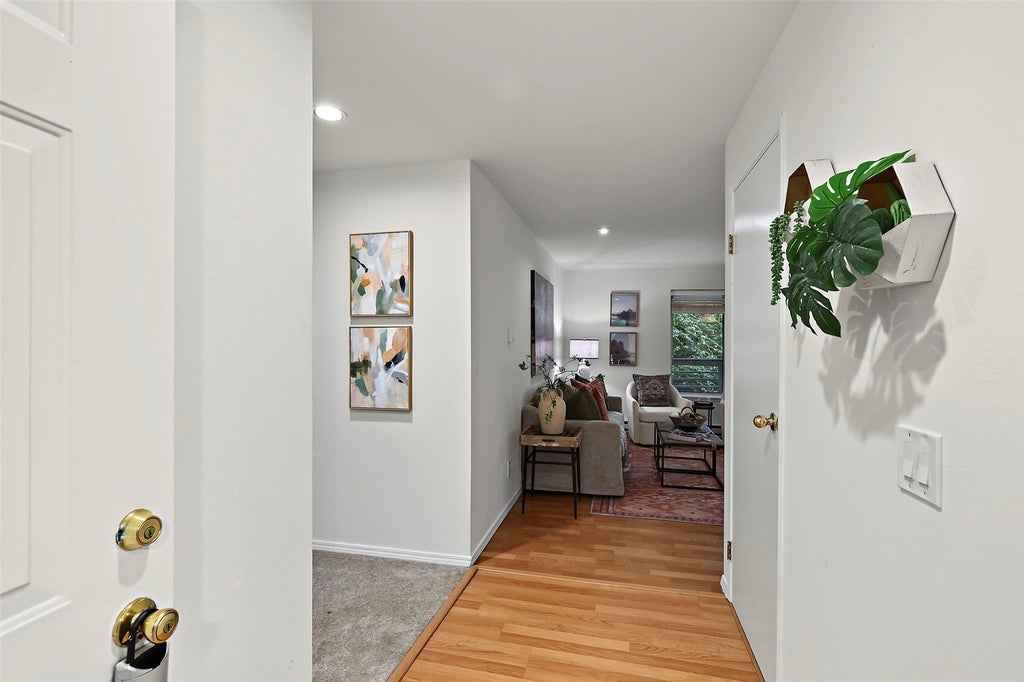 Photo of 9912 NE 142nd Place #B 302, Kirkland, WA 98034 (MLS # 2599241)