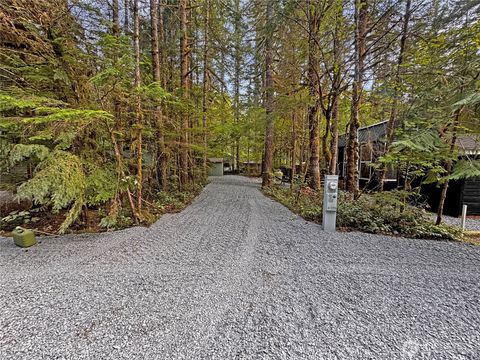 Photo of 59 4 Christmas Tree Circle, Deming, WA 98244 (MLS # 2435697)