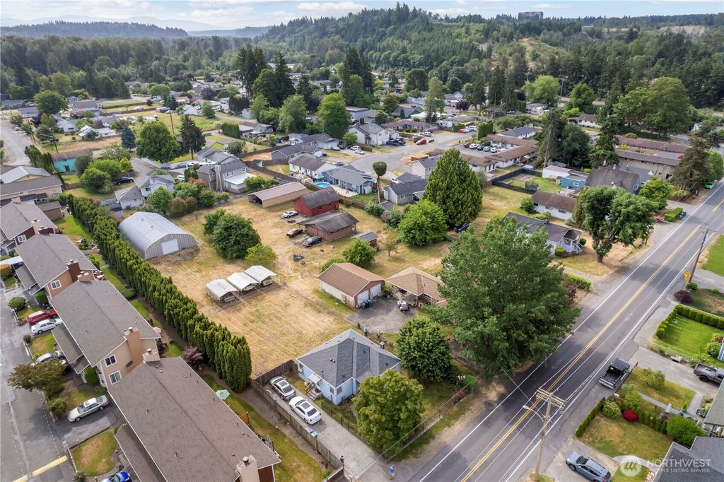 Photo of 220 R Street SE, Auburn, WA 98002 (MLS # 2402111)