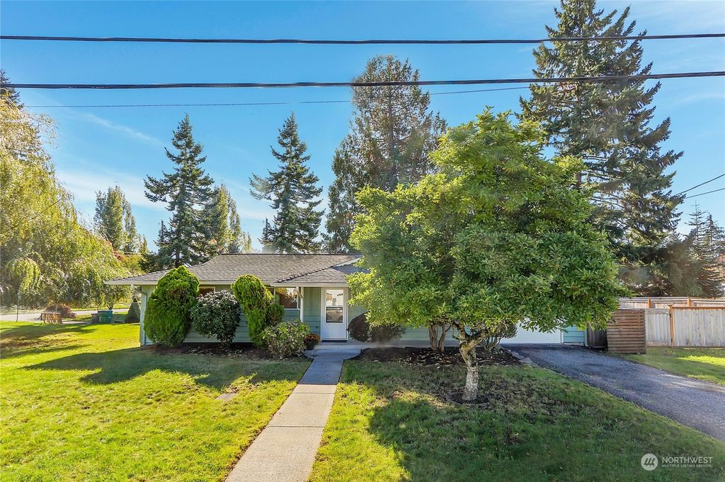 Photo of 3802 220th Place SW, Mountlake Terrace, WA 98043 (MLS # 2173416)