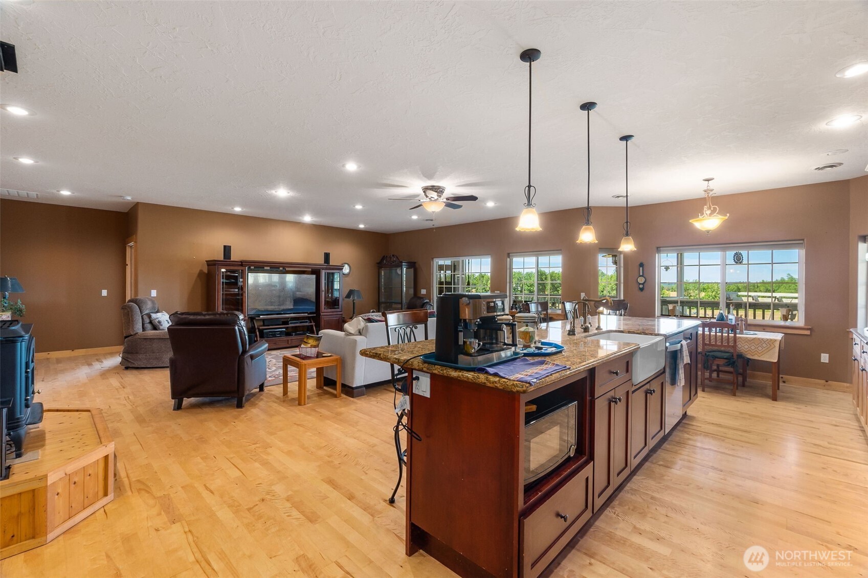 225 Maw Road