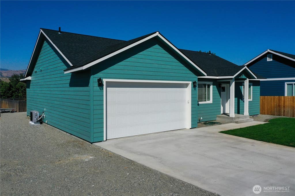 Photo of 707 Petra Court, Omak, WA 98841 (MLS # 2572941)