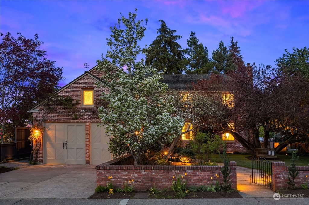 Photo of 1654 Shenandoah Drive E, Seattle, WA 98112 (MLS # 2060666)
